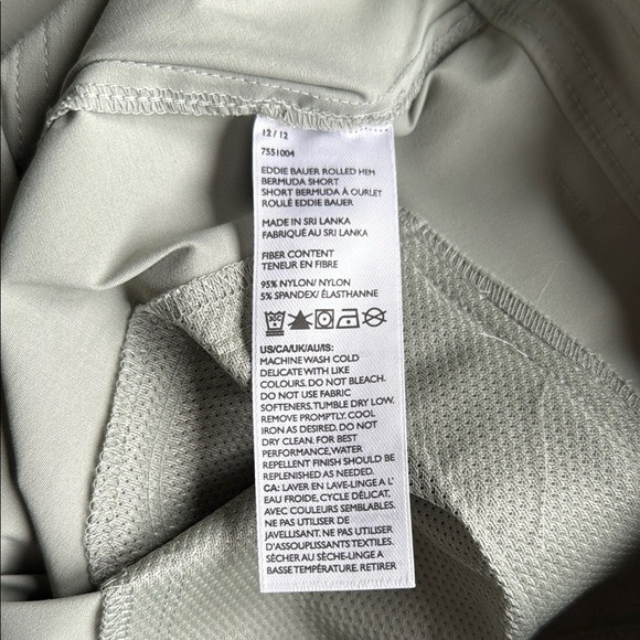 Eddie Bauer Sage Green Rolled Hem Bermuda Shorts Lightweight Casual - Picture 14 of 15